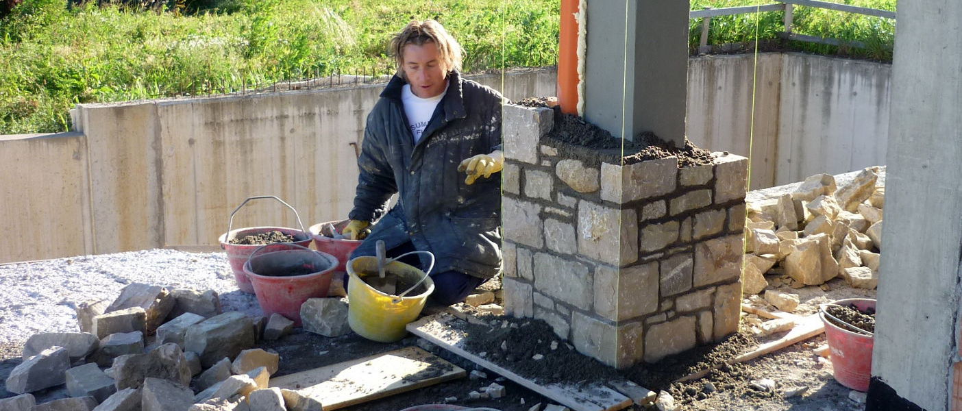 Artigiani Pietra Credaro Lavorazione e Posa Pietra di Credaro Massimo Brignoli