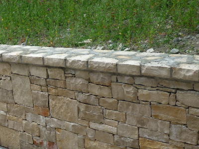 Artigiani Pietra Credaro - Lavorazione Copertine naturali in Pietra di Credaro