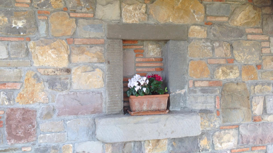 Villa rivestimento in pietra lavorazione Pietra di Credaro e pietra di Sarnico e mattoni