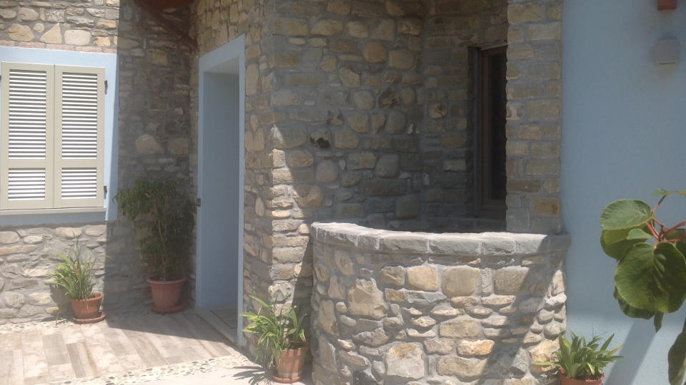 Villa rivestimento in pietra di Credaro lavorazione rustico