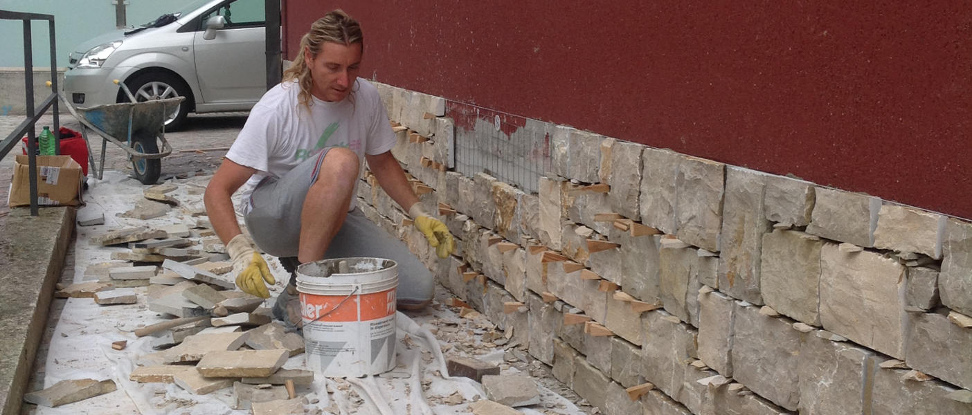 Artigiani Pietra Credaro Lavorazione e Posa Pietra di Credaro Massimo Brignoli